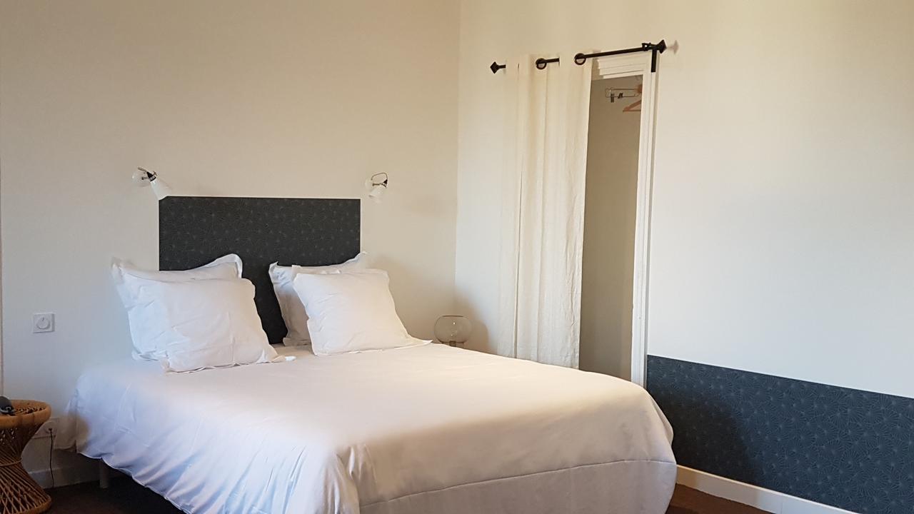 Eclosion Chateau Hotel & Restaurant Saint-Paul-en-Jarez Esterno foto